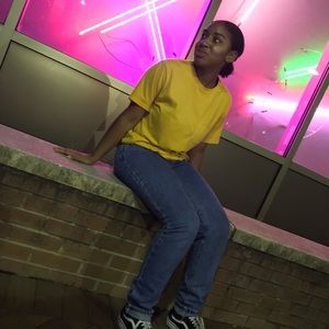 Meet your Posher, Malise